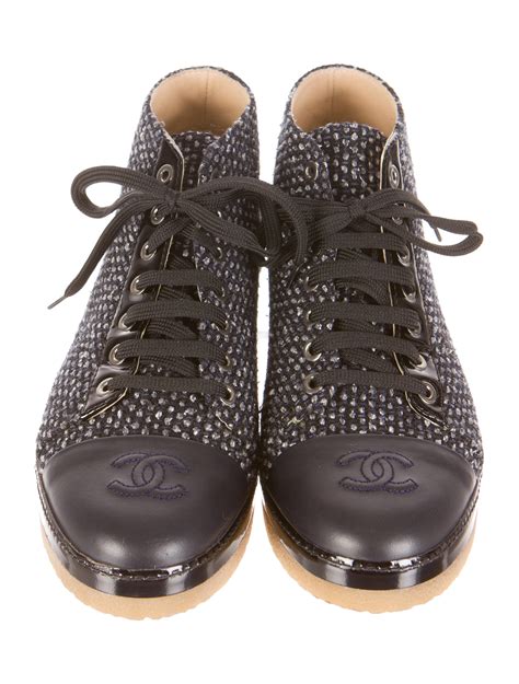 chanel sneaker gr 41|Chanel tweed shoes.